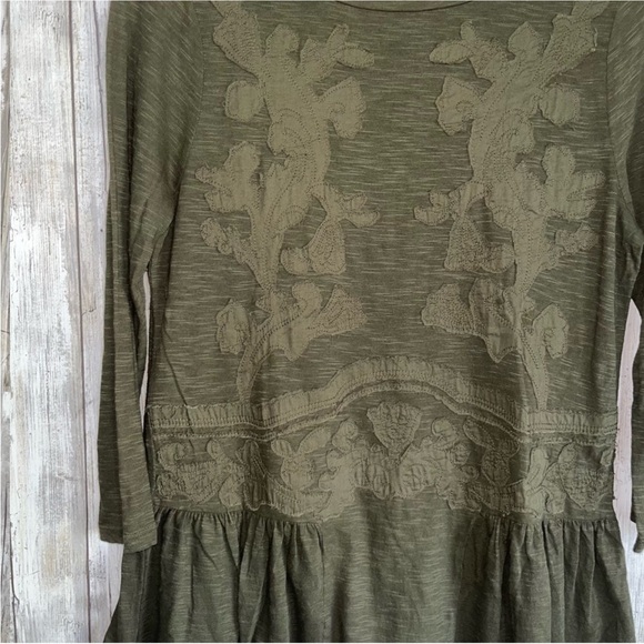 Loft Olive Green Appliqué Peplum Blouse - Picture 3 of 5